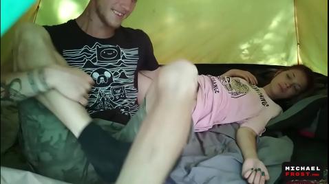 Секс русских туристов в палатке